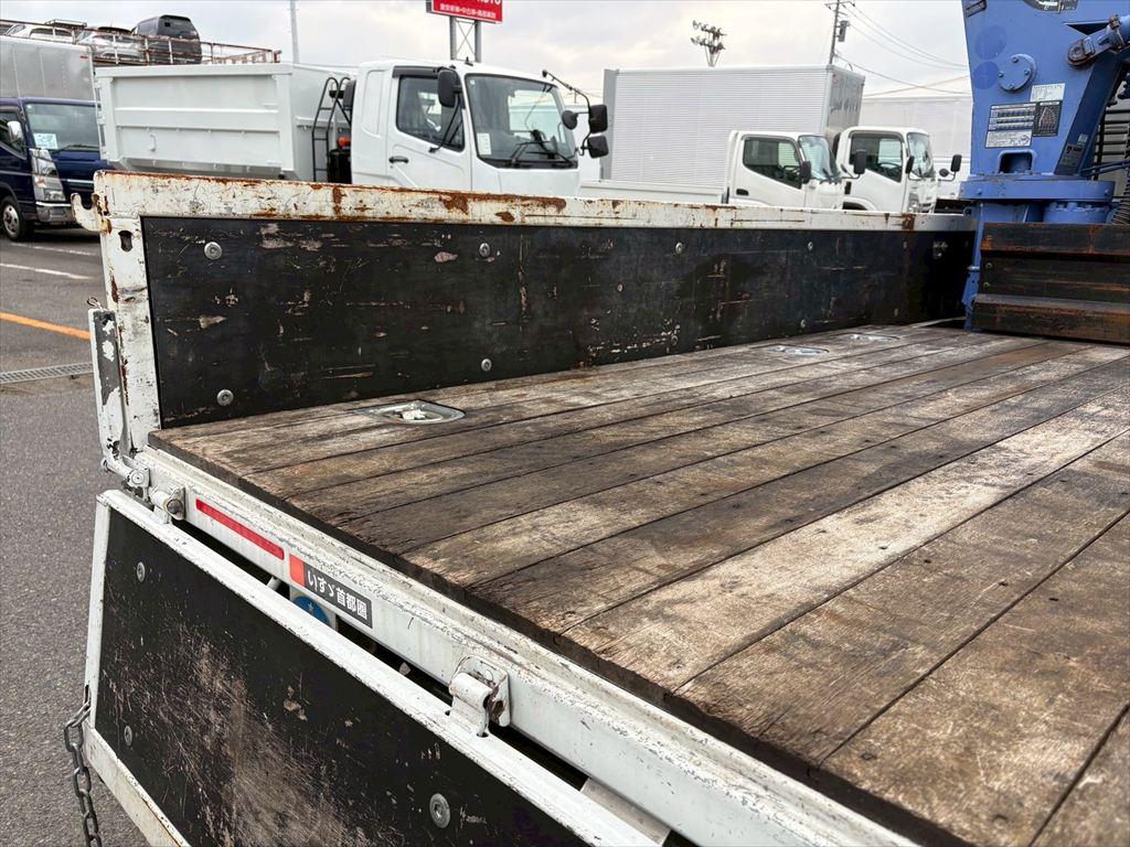 いすゞ エルフ TPG-NJR85A(2WD)の写真9