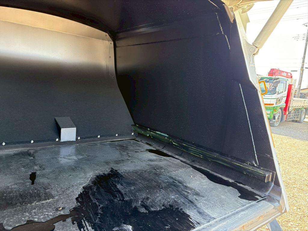 三菱 キャンター 2RG-FEAV0(2WD)の写真10