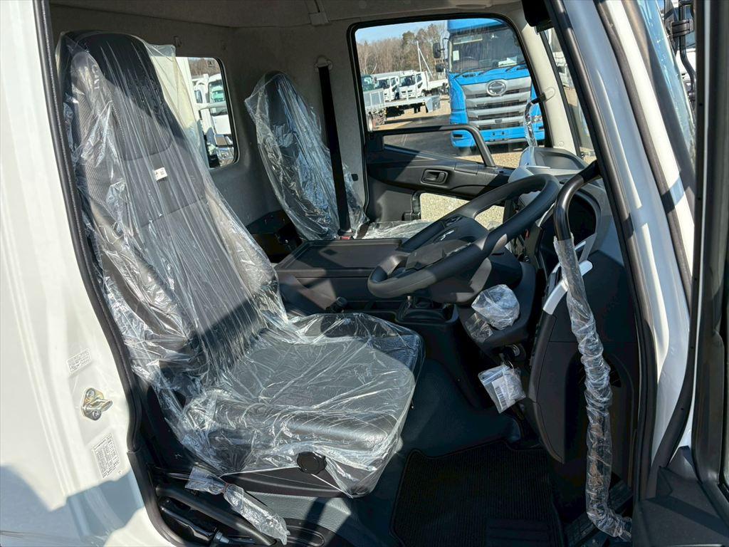 三菱 ファイター 2KG-FK72F(2WD)の写真21