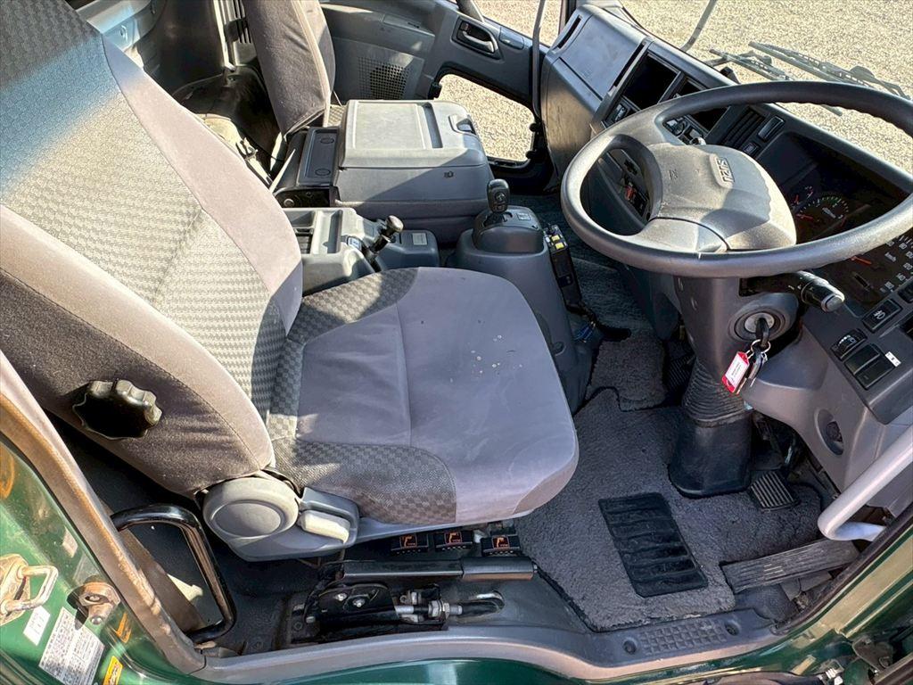 いすゞ フォワード LPG-FTR90S2(2WD)の写真21