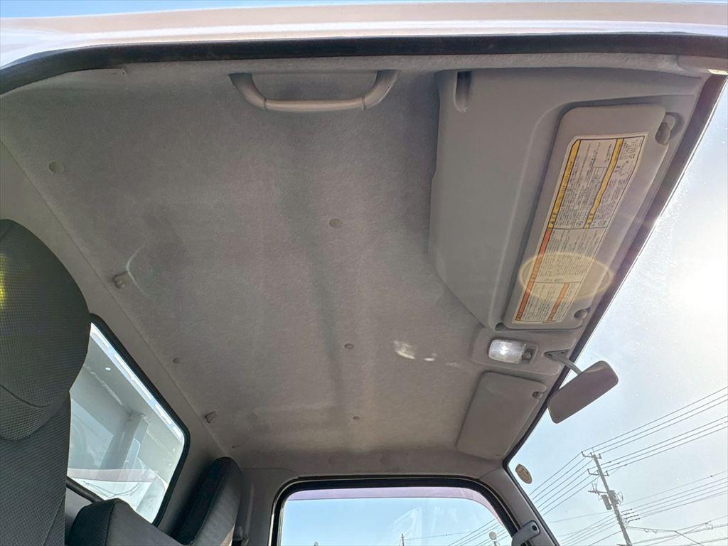 三菱 キャンター TPG-FBA60(2WD)の写真24