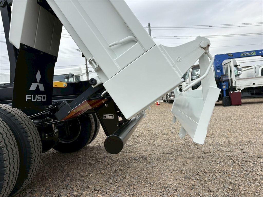 三菱 ファイター 2KG-FK62F(2WD)の写真12