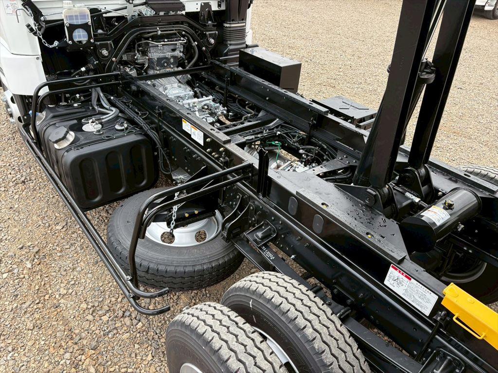 三菱 ファイター 2KG-FK62F(2WD)の写真15