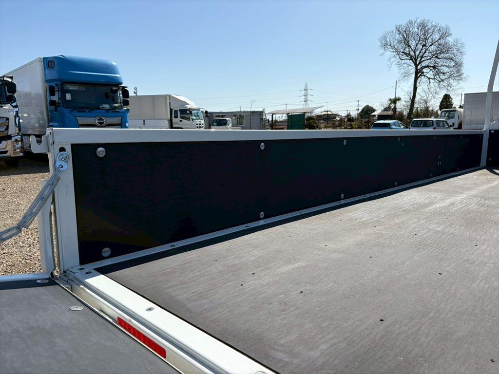 三菱 キャンター 2RG-FEB80(2WD)の写真9