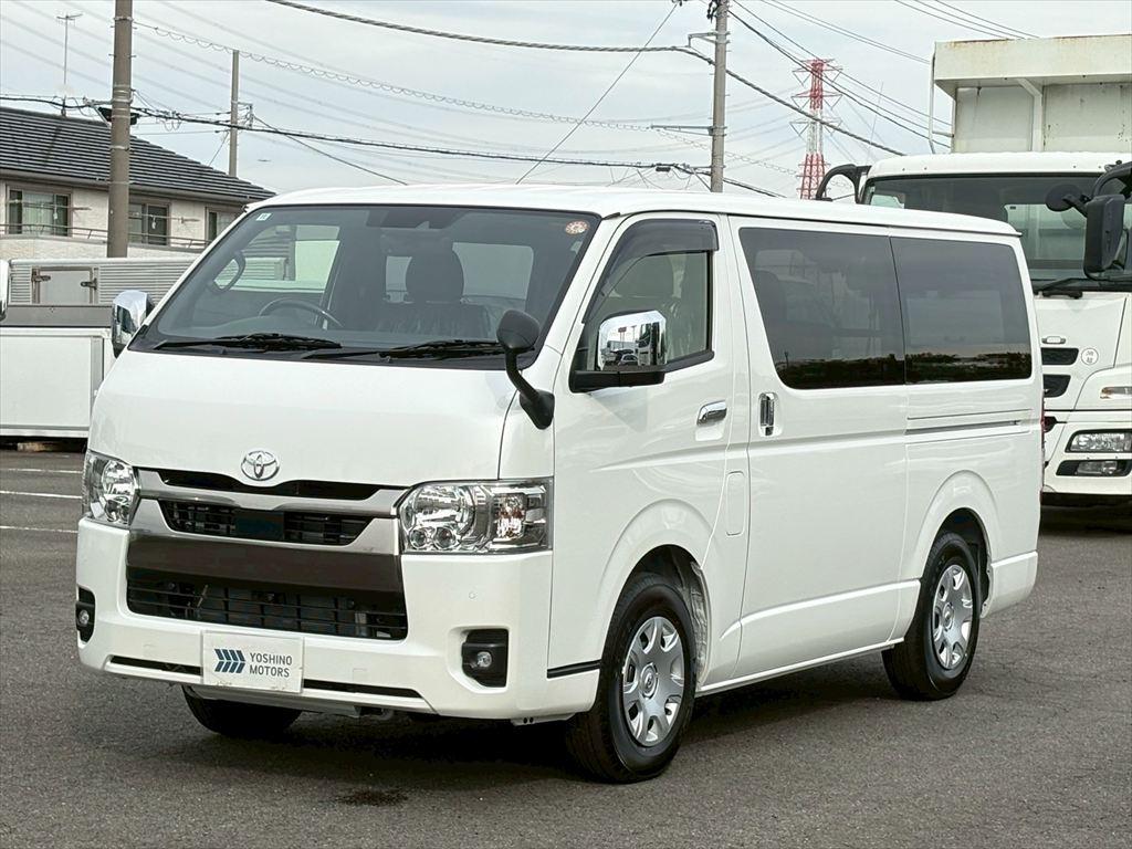 トヨタ その他 3DF-GDH201V(その他)の写真1