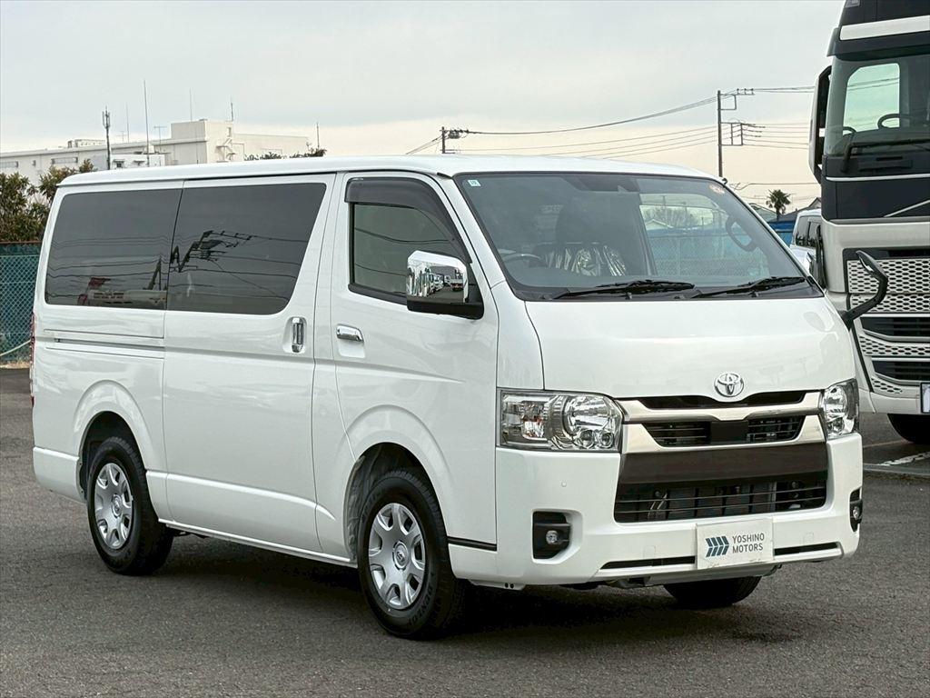 トヨタ その他 3DF-GDH201V(その他)の写真2