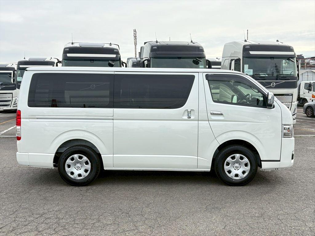 トヨタ その他 3DF-GDH201V(その他)の写真5