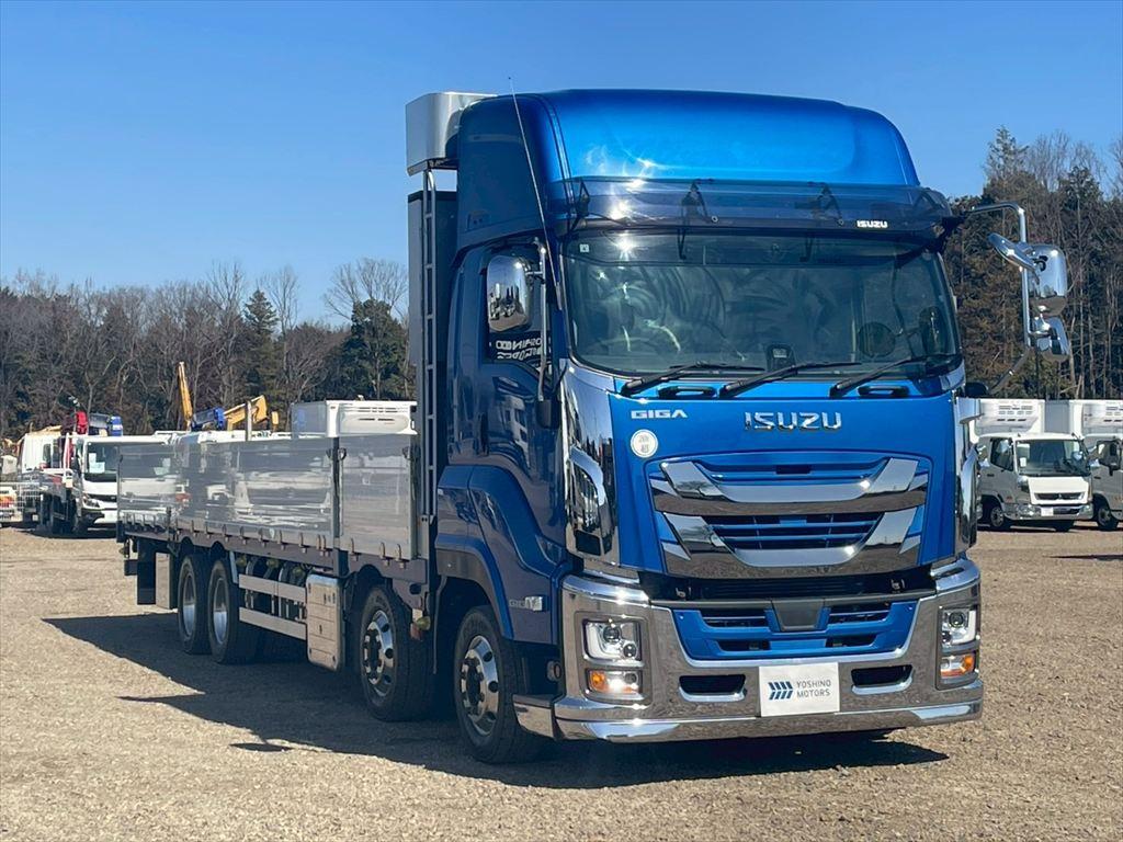 いすゞ ギガ 2PG-CYJ77C(8x4)の写真2