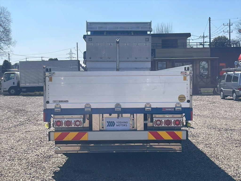 いすゞ ギガ 2PG-CYJ77C(8x4)の写真12