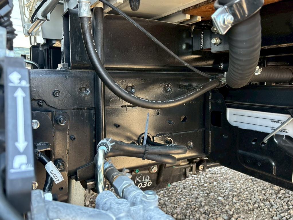 日野 レンジャー 2DG-GK2ABA(6x4)の写真13