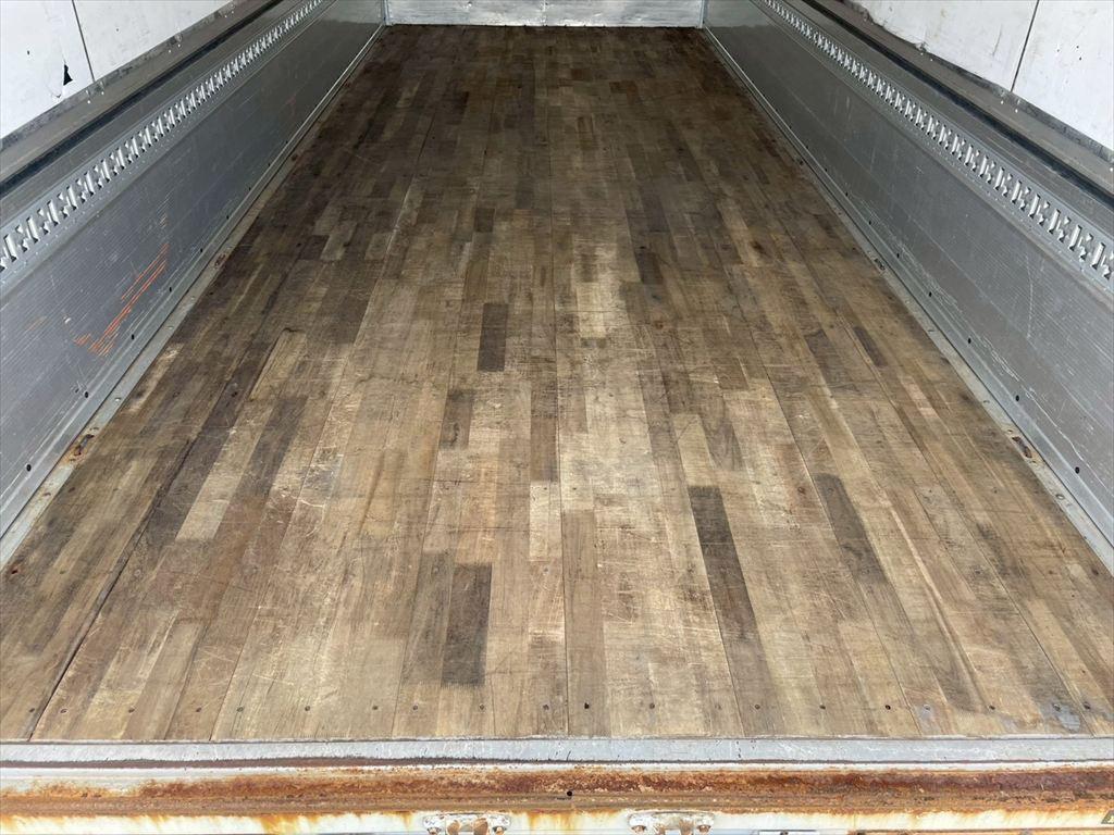 三菱 ファイター 2KG-FK64F(2WD)の写真8