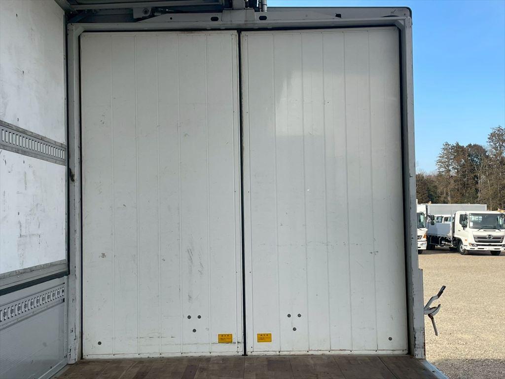 三菱 ファイター 2KG-FK64F(2WD)の写真13