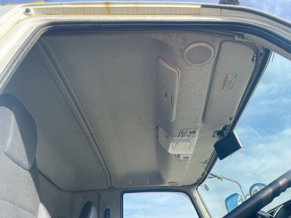 三菱 ファイター 2KG-FK64F(2WD)の写真24