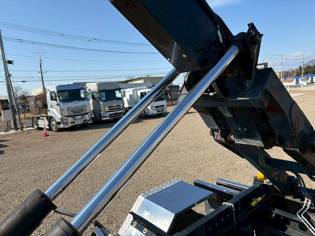 日野 レンジャー 2KG-FC2ABA(2WD)の写真9