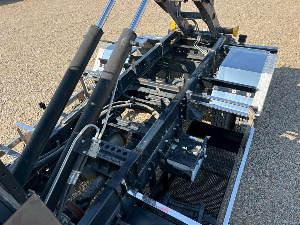 日野 レンジャー 2KG-FC2ABA(2WD)の写真11