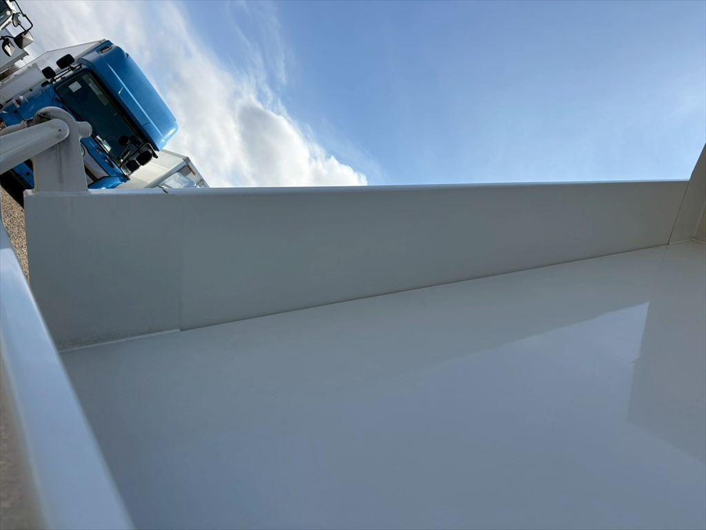 日野 デュトロ 2DG-XZU675T(4WD)の写真9