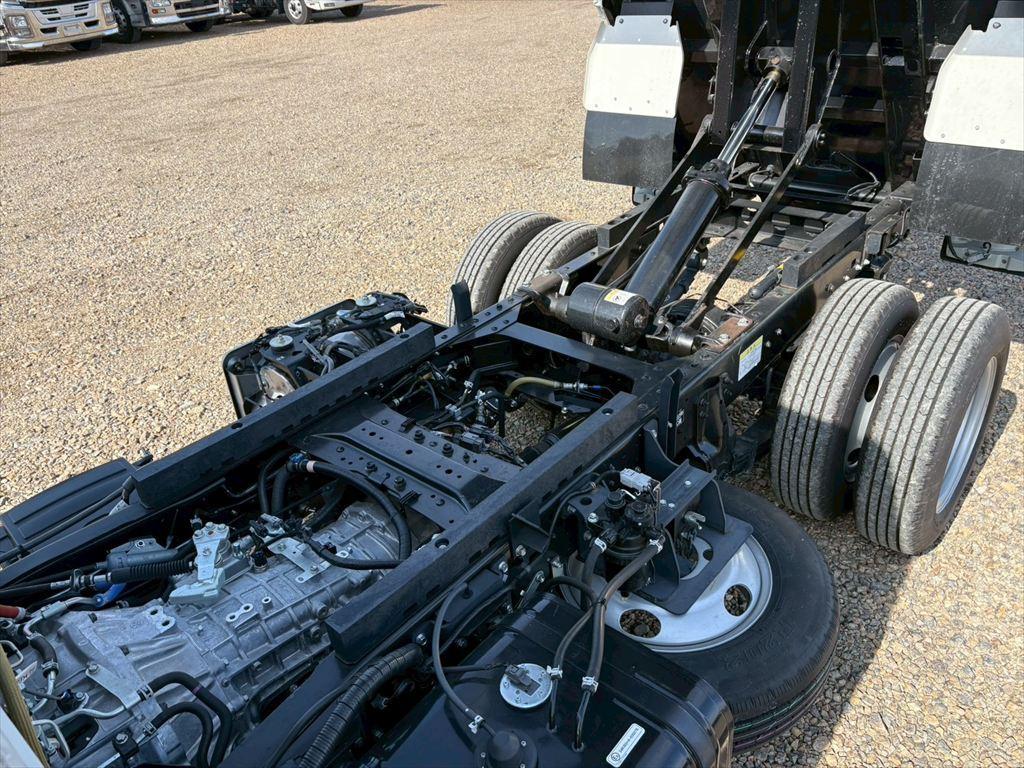 日野 デュトロ 2DG-XZU675T(4WD)の写真13