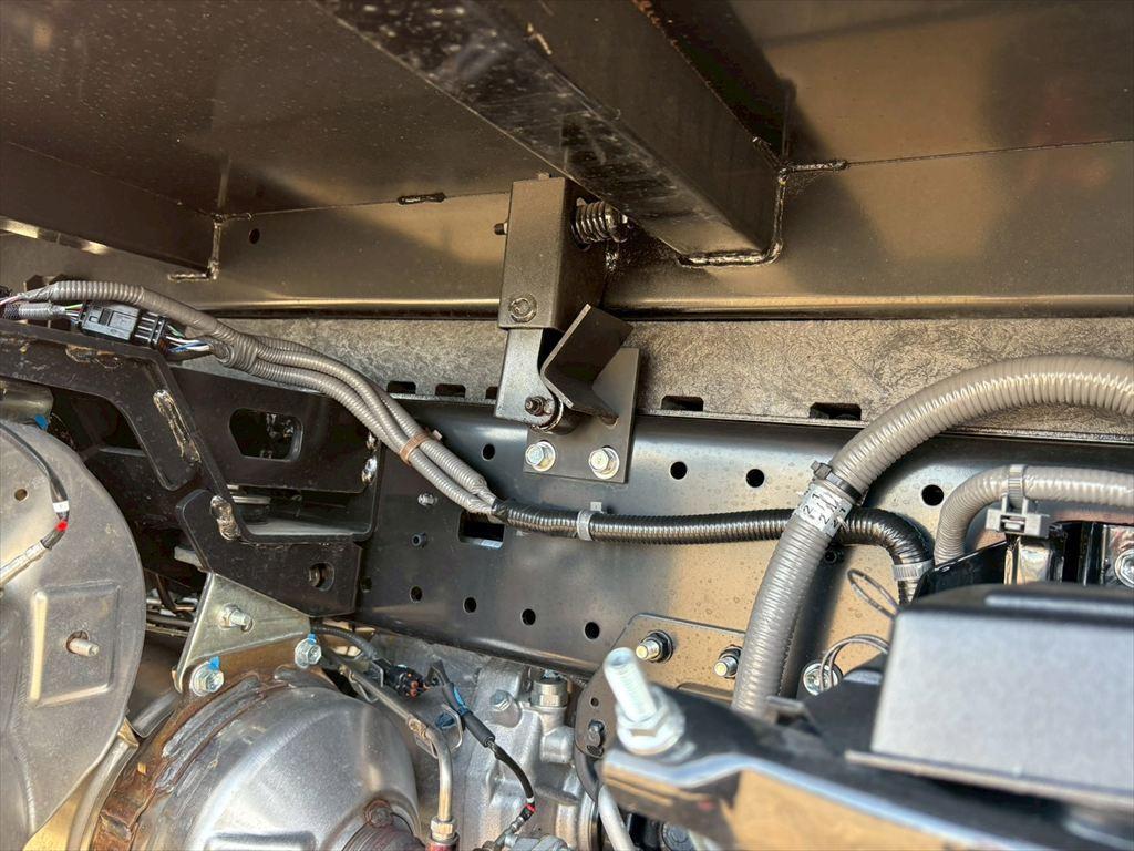 日野 デュトロ 2DG-XZU675T(4WD)の写真17