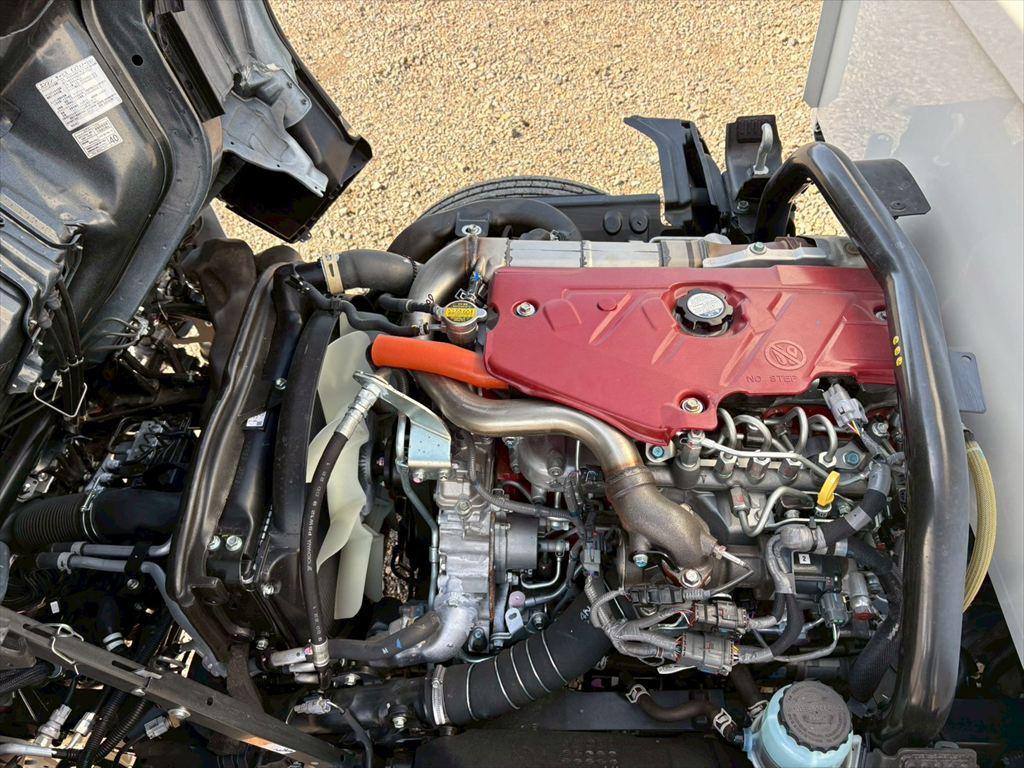 日野 デュトロ 2DG-XZU675T(4WD)の写真18