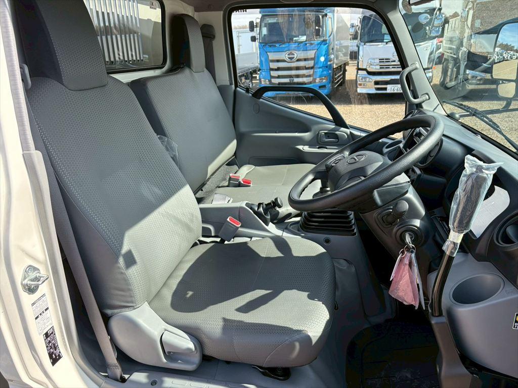 日野 デュトロ 2DG-XZU675T(4WD)の写真21