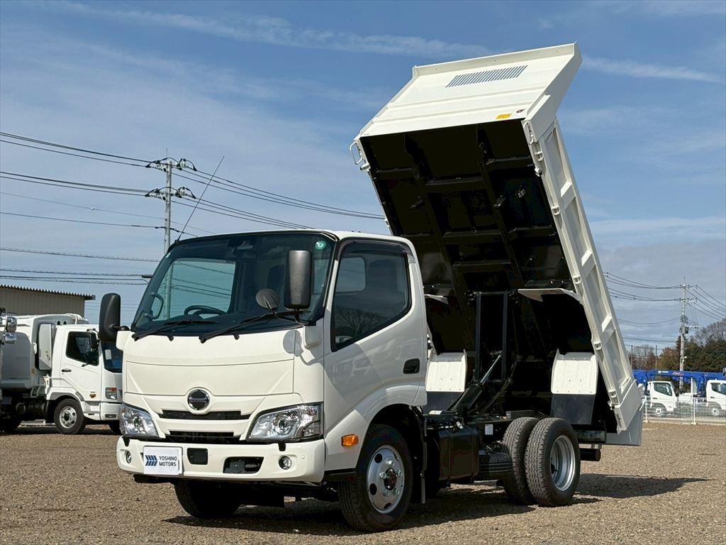 日野 デュトロ 2DG-XZU675T(4WD)の写真1