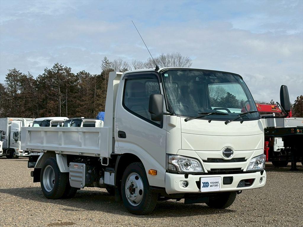 日野 デュトロ 2DG-XZU675T(4WD)の写真2