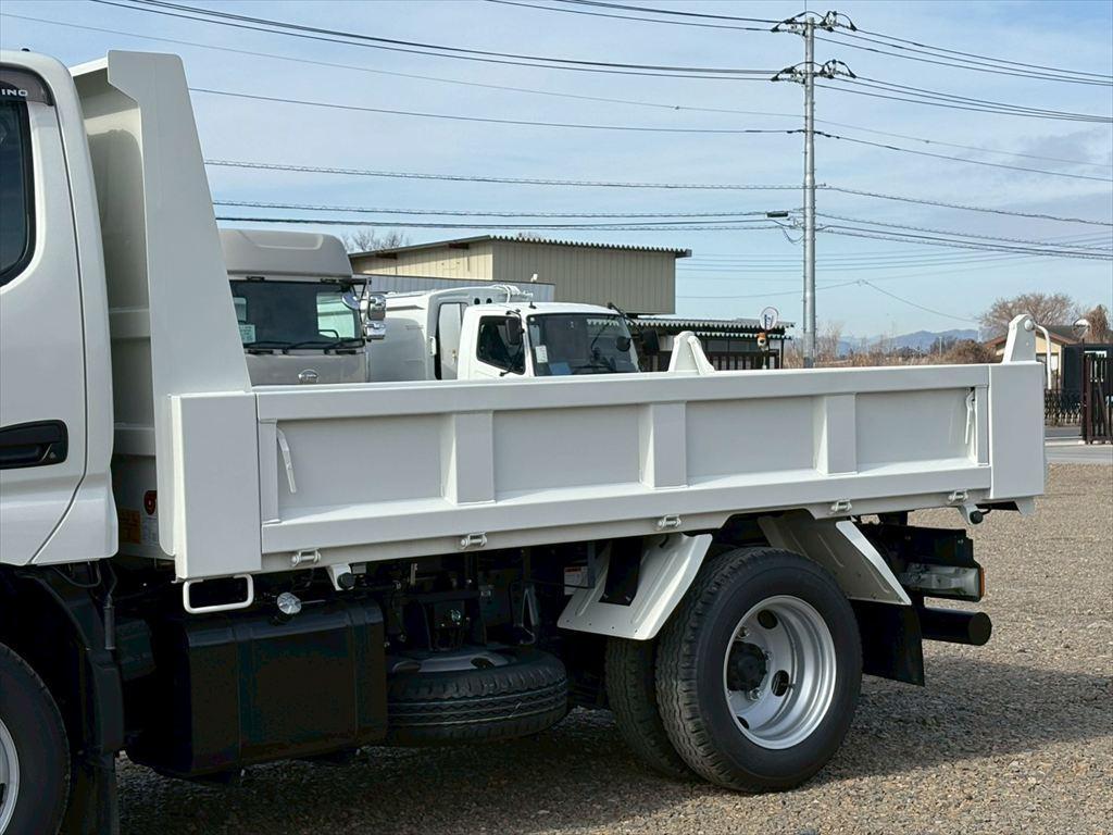 日野 デュトロ 2DG-XZU675T(4WD)の写真6