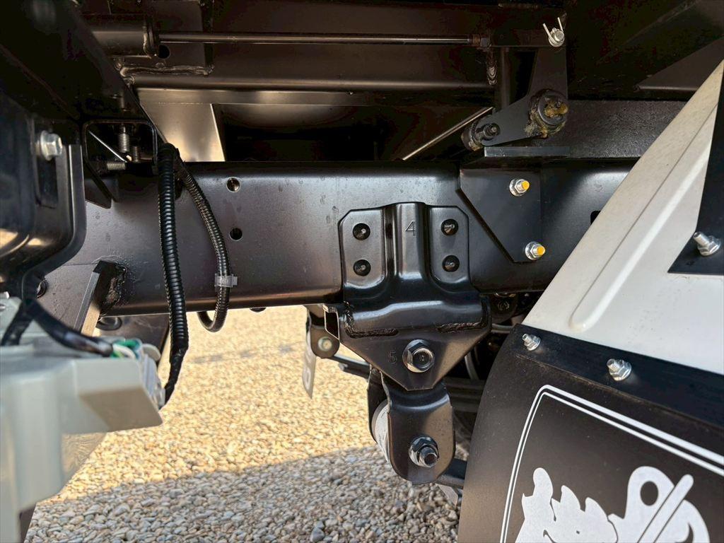 日野 デュトロ 2DG-XZU675T(4WD)の写真16