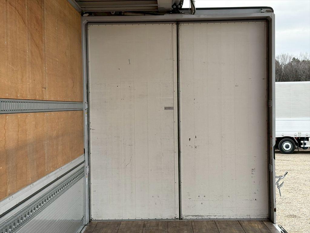 日野 プロフィア 2DG-FW1AHG(8x4)の写真13