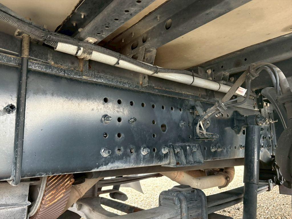 日野 プロフィア 2DG-FW1AHG(8x4)の写真14