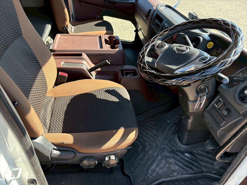 日野 レンジャー 2KG-GD2ABA(2WD)の写真21