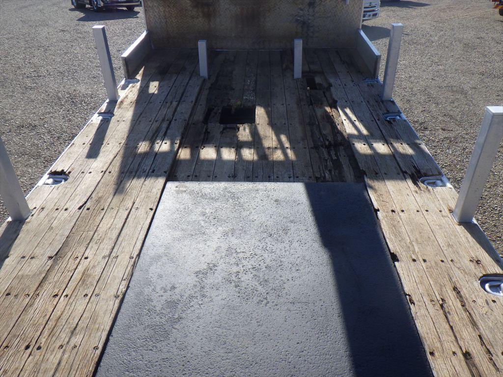 日野 プロフィア QPG-FW1EWEA(8x4)の写真8