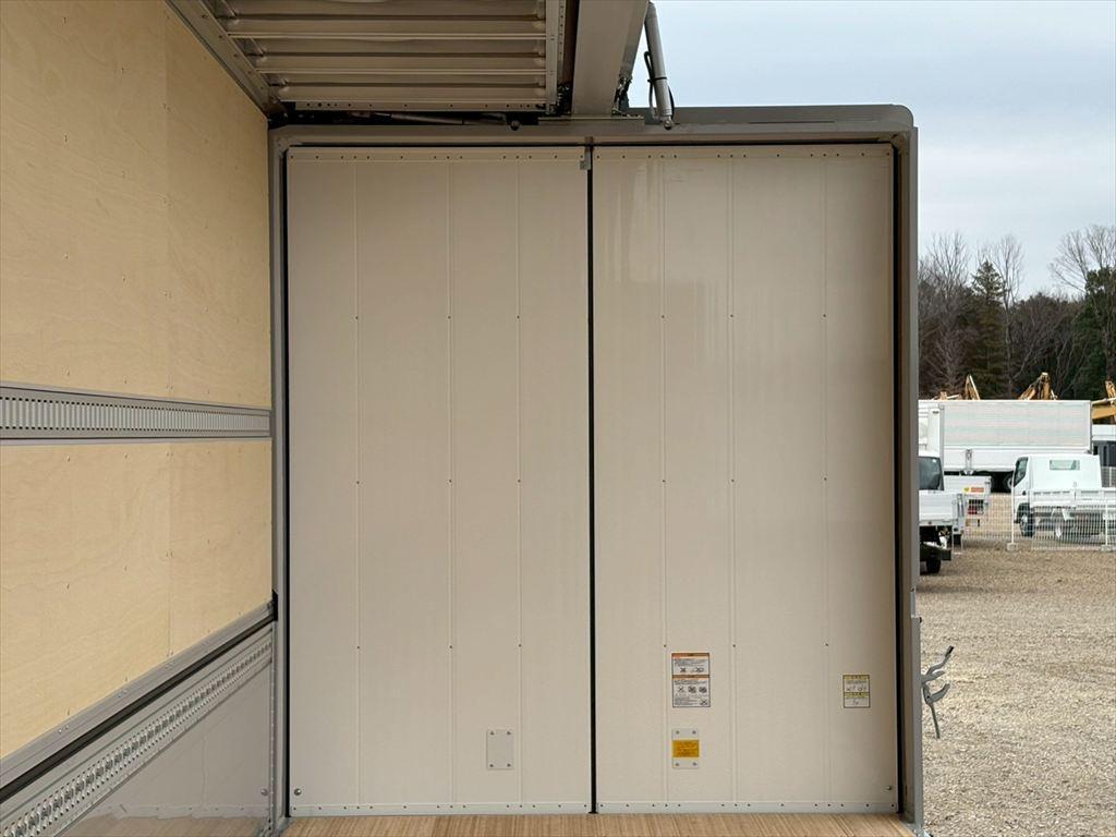 ＵＤ クオン 2RG-CG5FA(8x4)の写真13