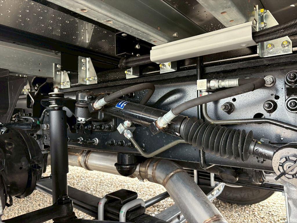 ＵＤ クオン 2RG-CG5FA(8x4)の写真16