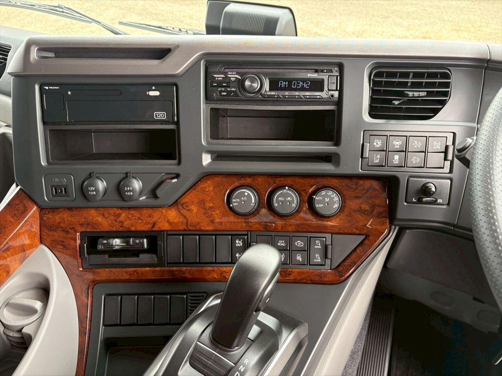 ＵＤ クオン 2RG-CG5FA(8x4)の写真22