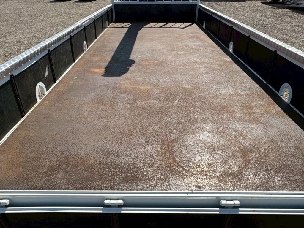 いすゞ フォワード TKG-FRR90S2(2WD)の写真8