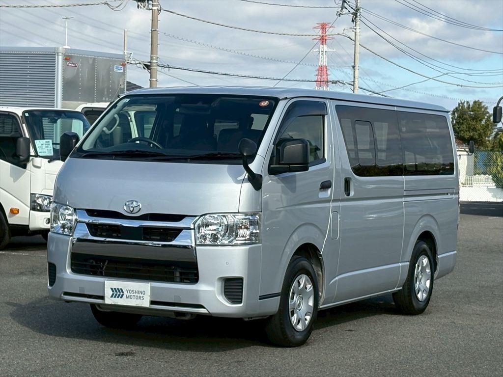 トヨタ その他 3DF-GDH201V(その他)の写真1