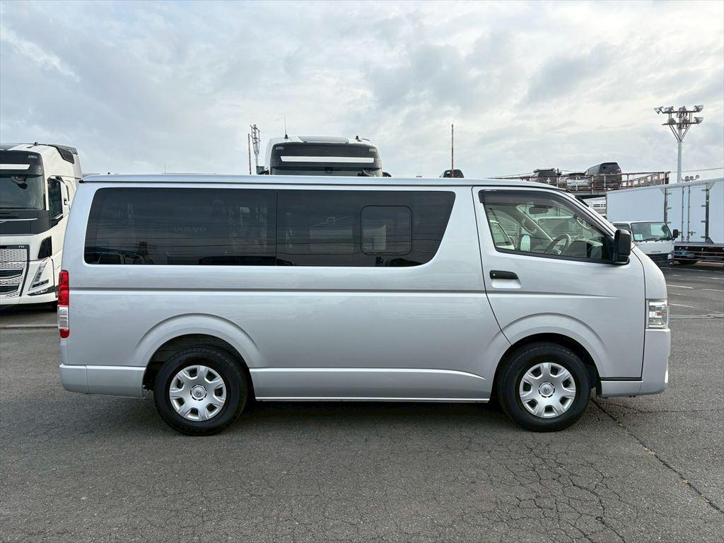 トヨタ その他 3DF-GDH201V(その他)の写真5