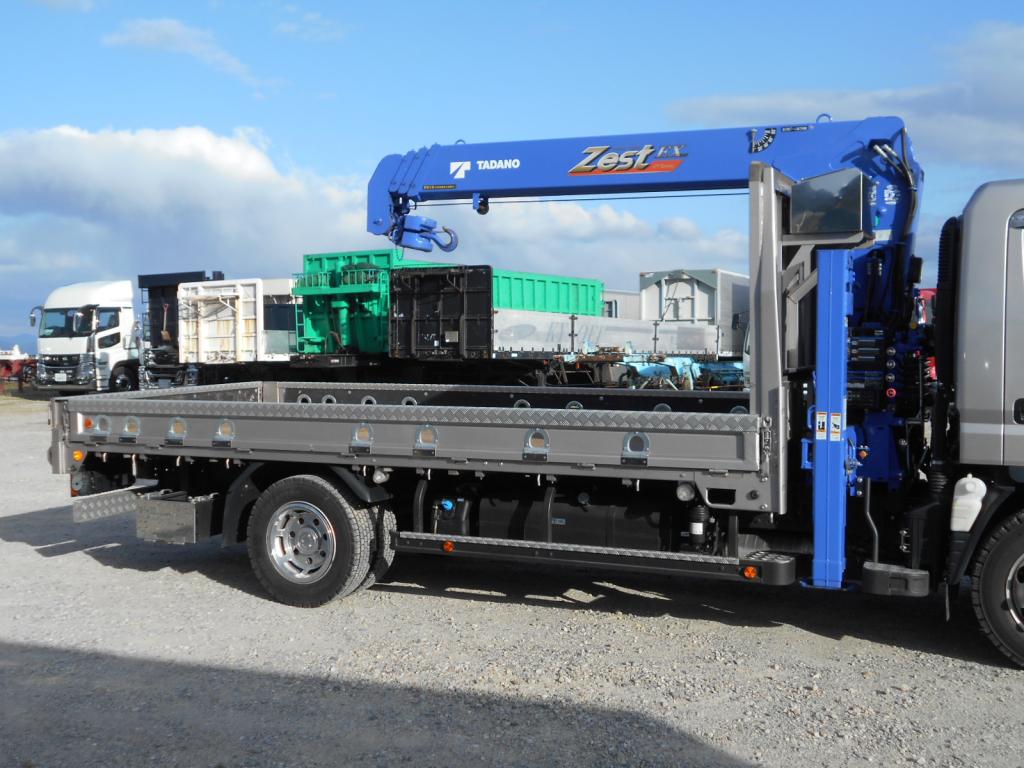 三菱 キャンター 2PG-FEB90(2WD)の写真5