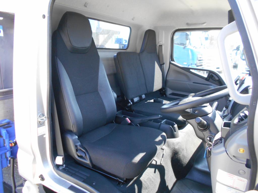 三菱 キャンター 2PG-FEB90(2WD)の写真22