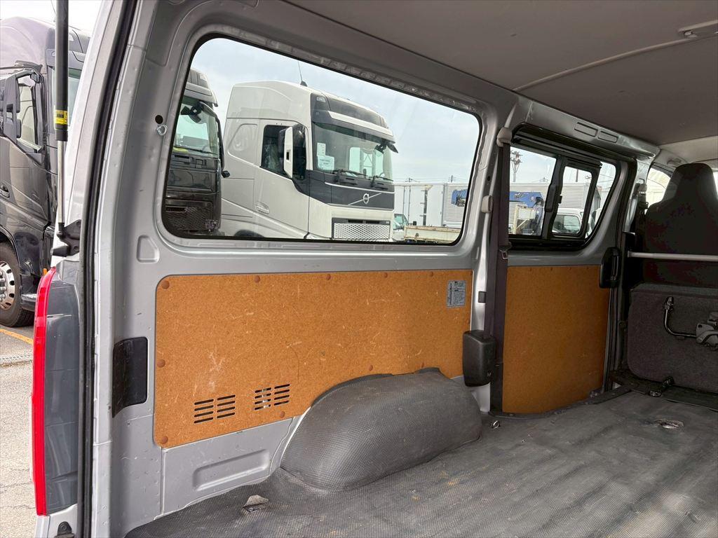 トヨタ その他 3DF-GDH201V(その他)の写真9