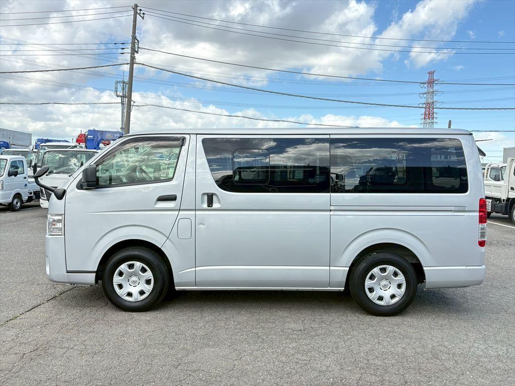 トヨタ その他 3DF-GDH201V(その他)の写真6