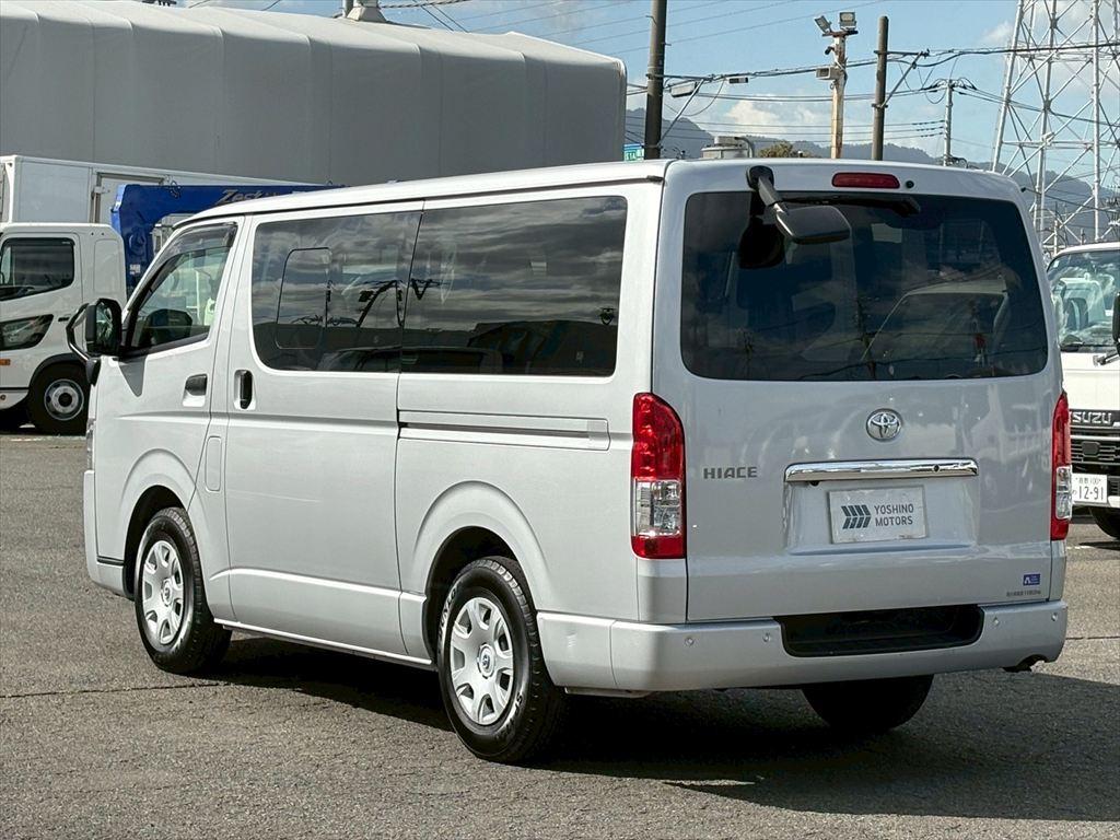 トヨタ その他 3DF-GDH201V(その他)の写真3