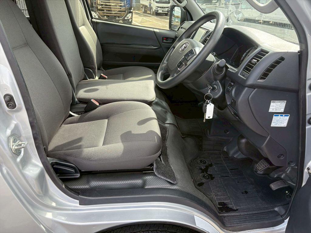 トヨタ その他 3DF-GDH201V(その他)の写真21