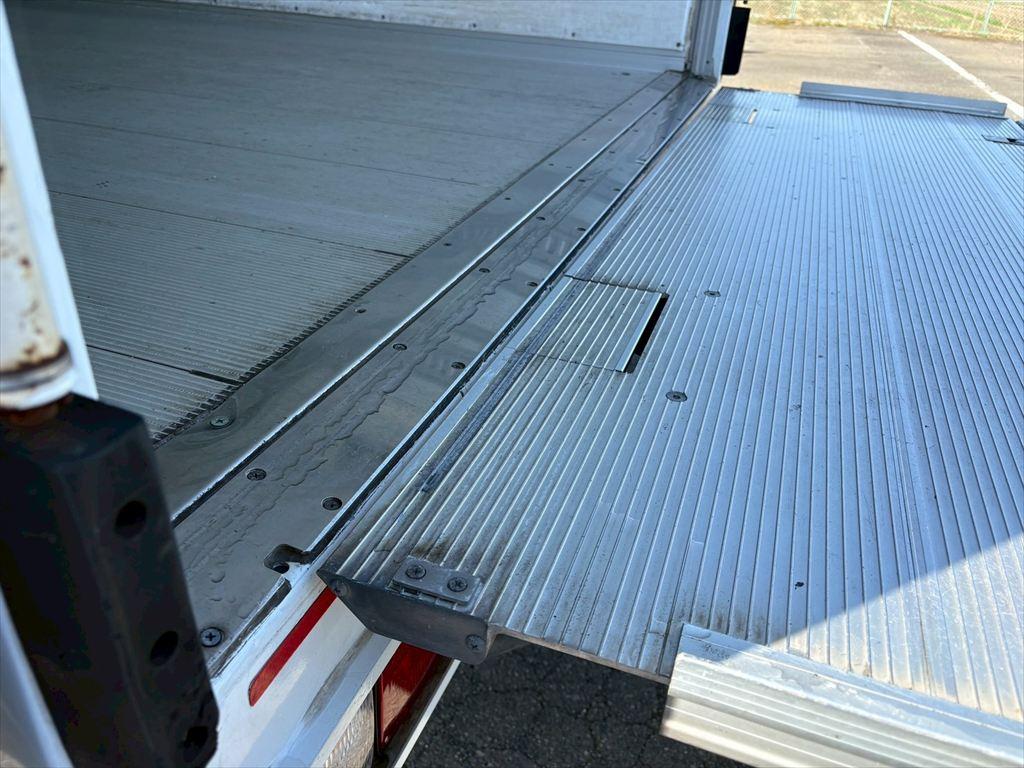 日野 レンジャー 2KG-FC2ABG(2WD)の写真13