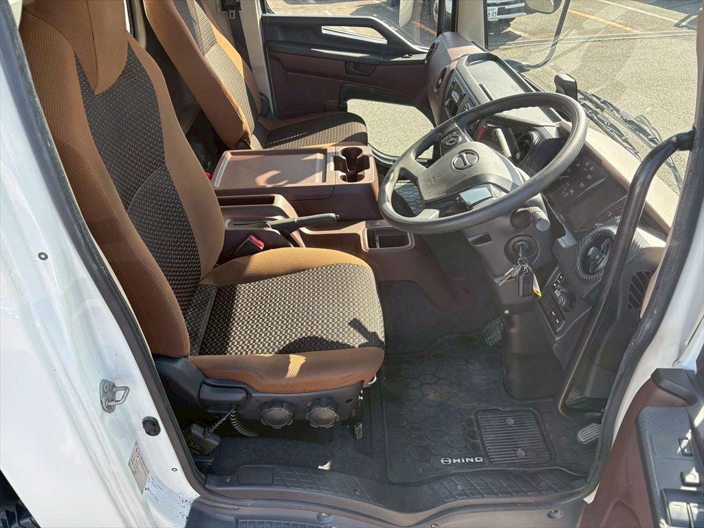 日野 レンジャー 2KG-FC2ABG(2WD)の写真21