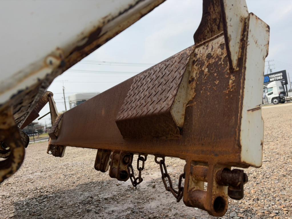 いすゞ フォワード TKG-FRR90S2(2WD)の写真13