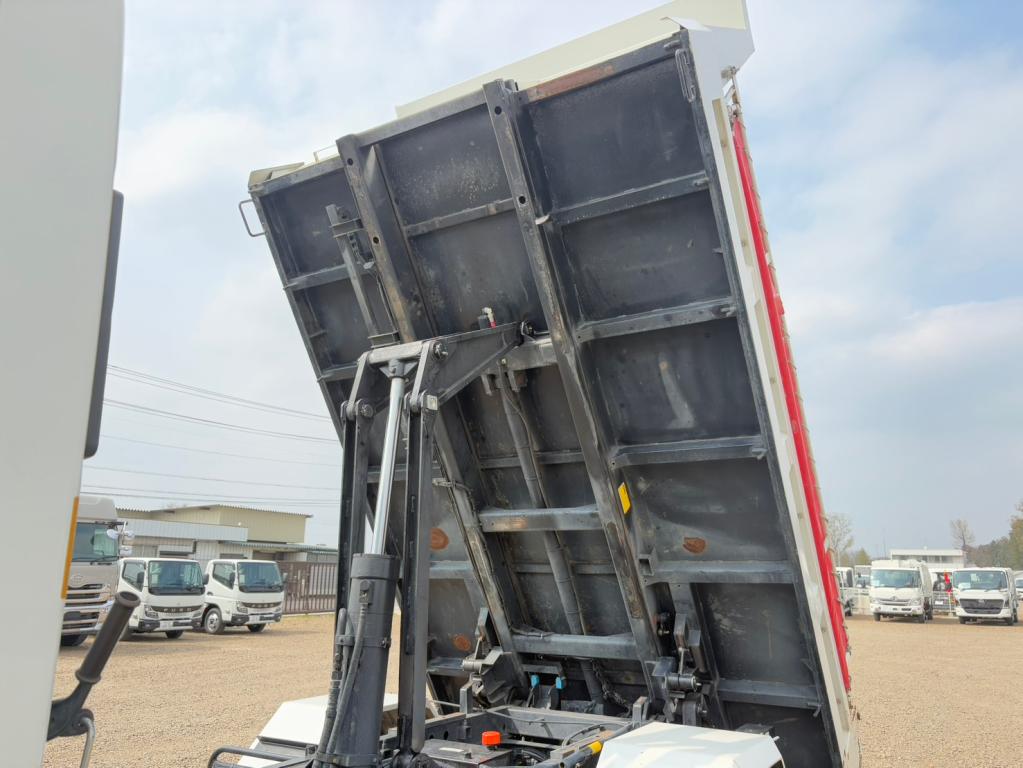 いすゞ フォワード TKG-FRR90S2(2WD)の写真14