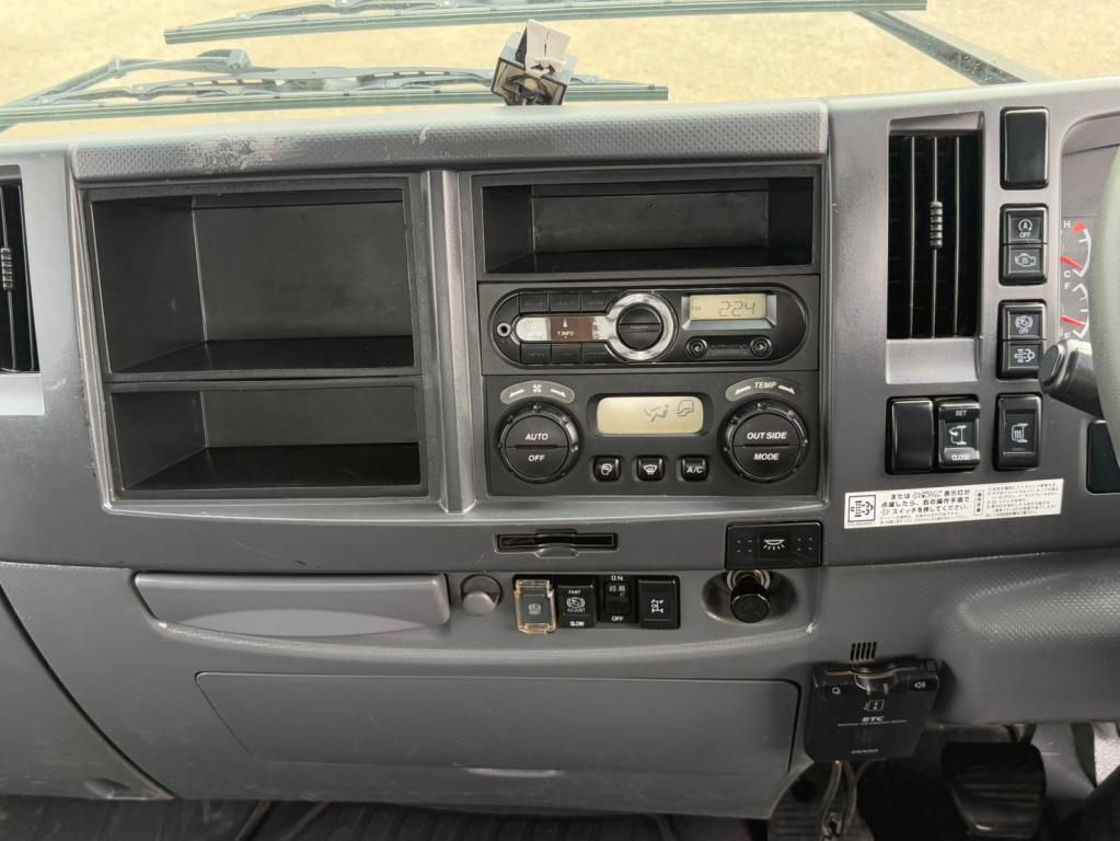 いすゞ フォワード TKG-FRR90S2(2WD)の写真22