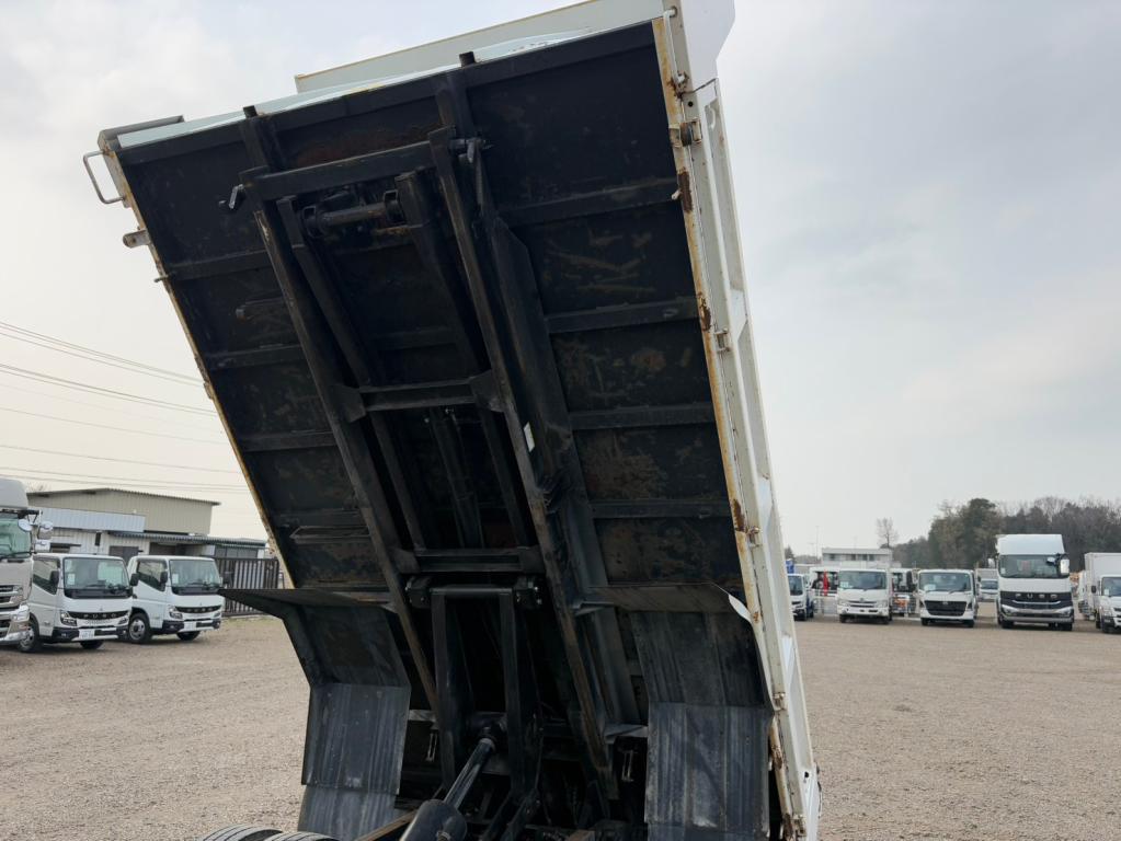 いすゞ エルフ TKG-NPR85YN(2WD)の写真14